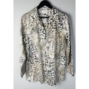 Chico's Top 2 or L Button Up Shirt Long Sleeve Animal Print V Cut No-Iron